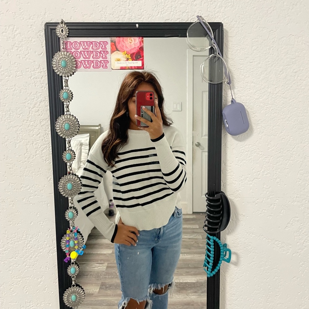 Size Medium, Black and White striped sweater !